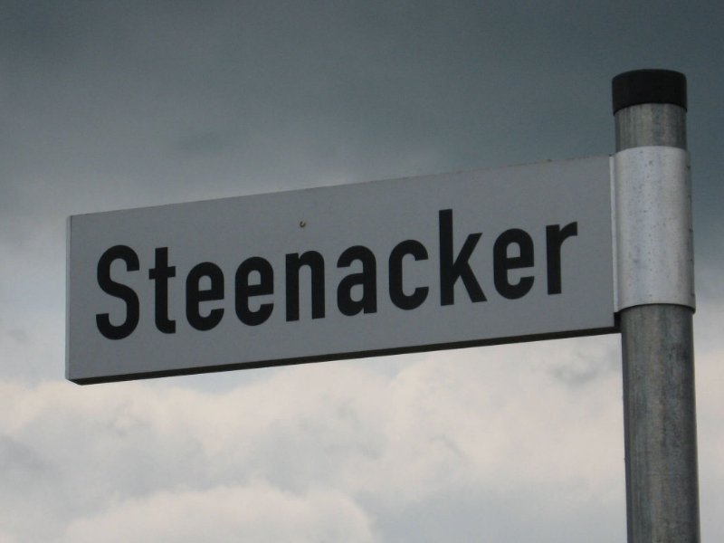 Steenacker_Schild